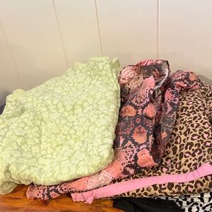 Women’s Assorted Medical Scrub Tops Size 2Xl Set of 7